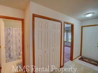 9445 Linda Dr #1, Davison, MI 48423