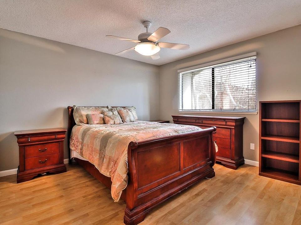 1st image of 3276 Shadow Park Pl