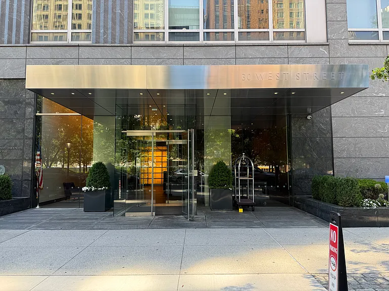 30 West St #22D — Photo 17