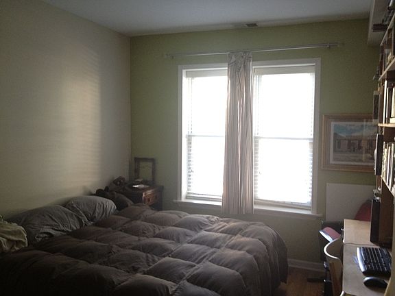 3rd image of 2857 N Christiana Ave #1