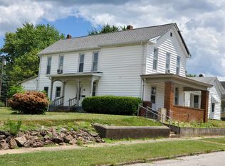 304 SE 7th St, Washington, IN 47501