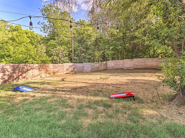 411 Ramble Ln — Photo 34