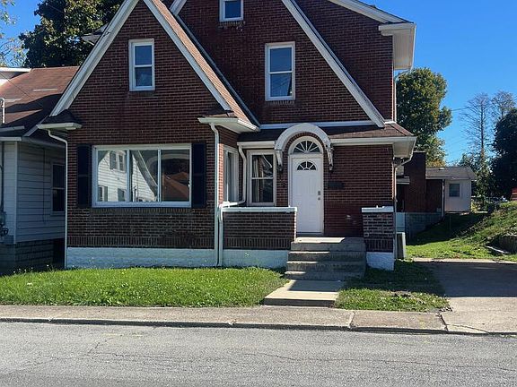 3rd image of 107 E C St