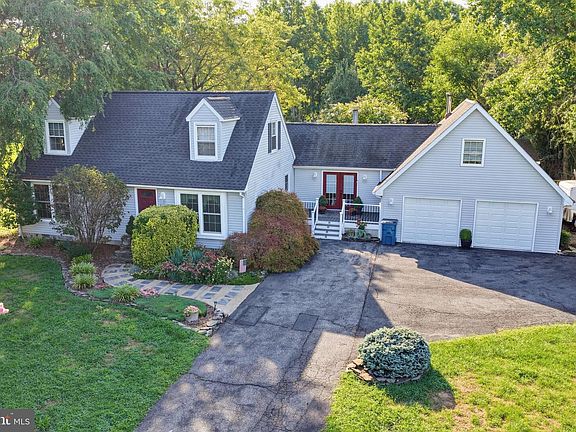 3rd image of 4218 Westville Rd