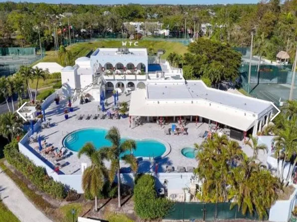 3313 Europa Dr APT 214, Naples, FL 34105