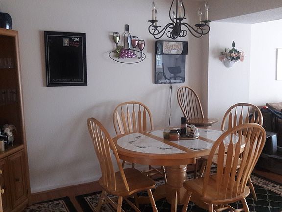 2nd image of 600 Glengarry Ct
