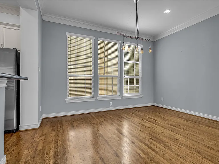 5724 Kansas St — Photo 14