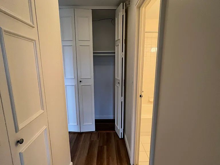 Freeman St — Photo 14