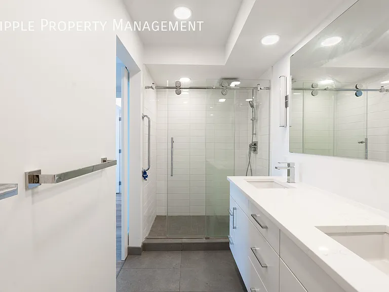 300 Meredith Rd NE #501 — Photo 11