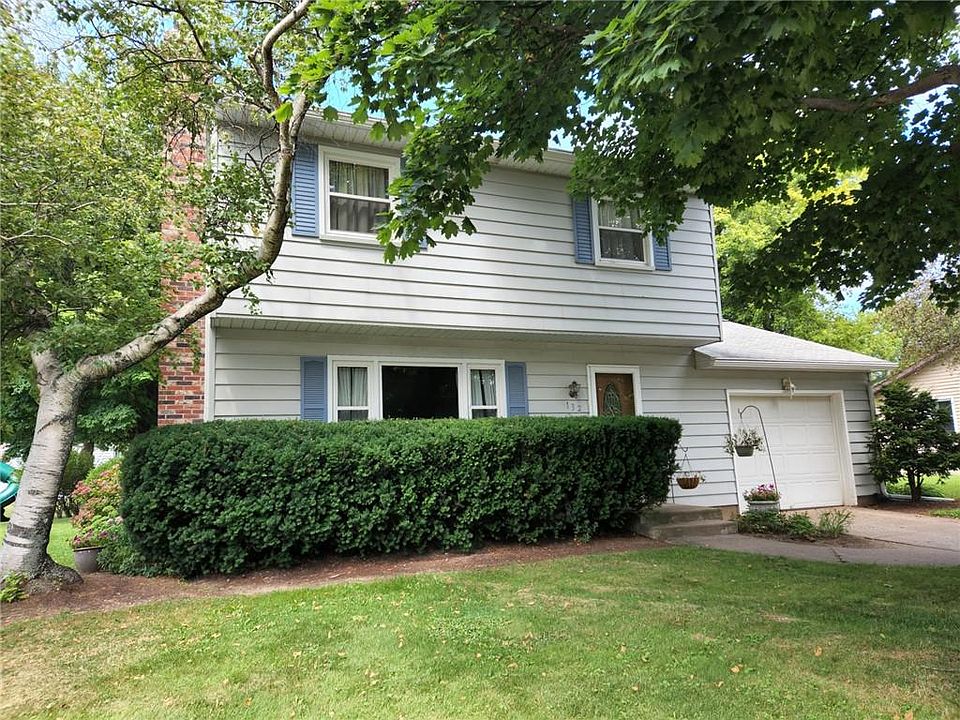 1st image of 132 Wellington St