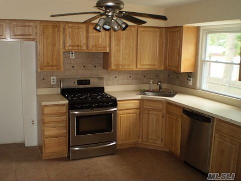 2nd image of 230 Willard Ave