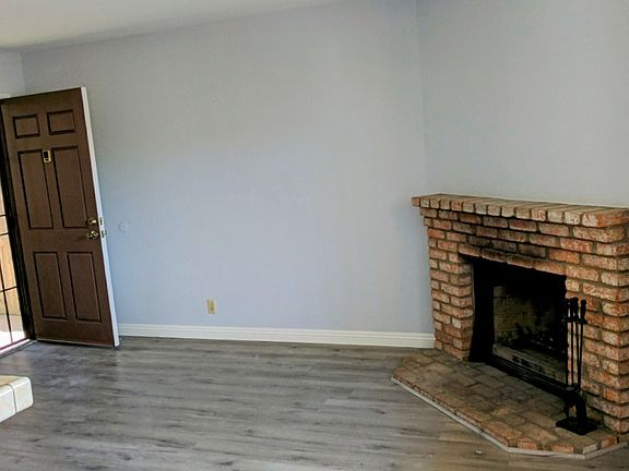 4th image of 3958 Louisiana St Unit 1