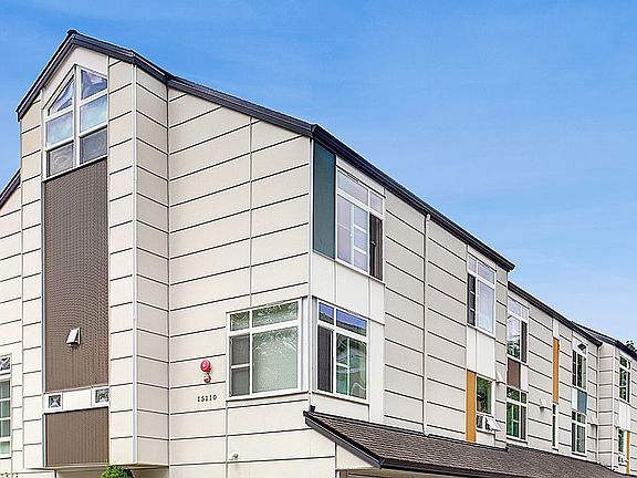 3rd image of 15110 NE 81st Way Unit 203