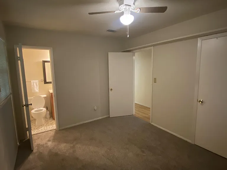 438 Alabama Ave — Photo 10