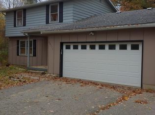 12576 Spruce Ln, Perry, MI 48872