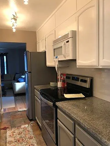 2428 S High St — Photo 7