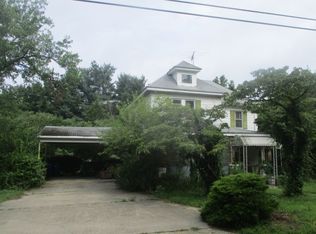 63 W 15th St, Hammonton, NJ 08037