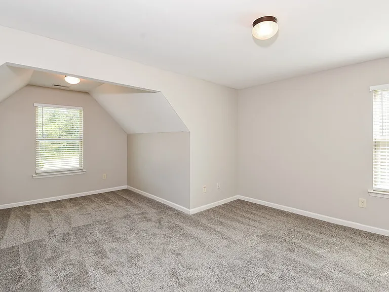 63 Hamilton Blvd NW — Photo 12