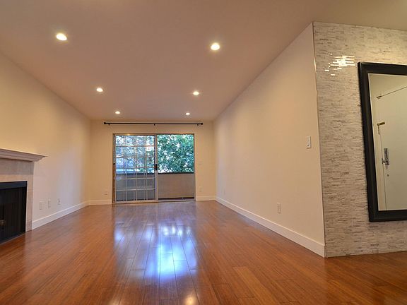 Living room to balcony