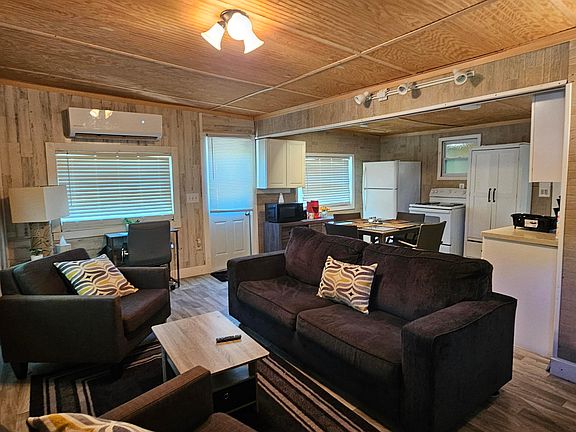 3rd image of 1087 Dusty Lane