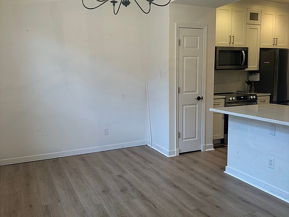 2nd image of 11408 Abbots Cross Ln