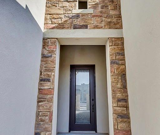 3rd image of 7400 Cimarron Gap Dr