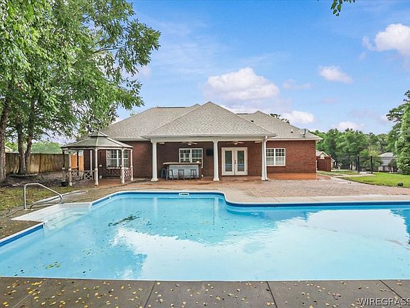 3rd image of 104 Common Wealth Ct