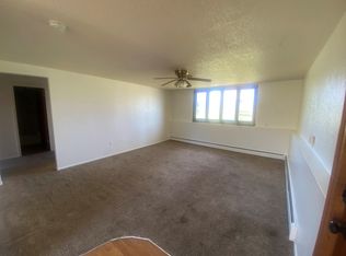 110 S Greeley Ave #B, Johnstown, CO 80534