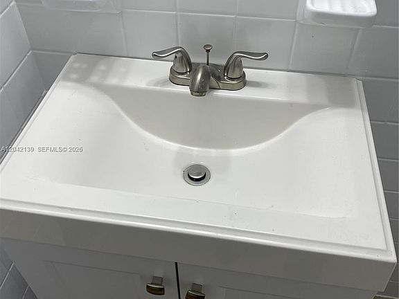 5th image of 2901 NW 50th St