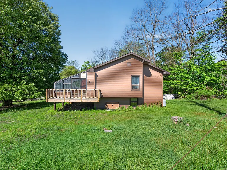 40 Felter Hill Rd — Photo 38