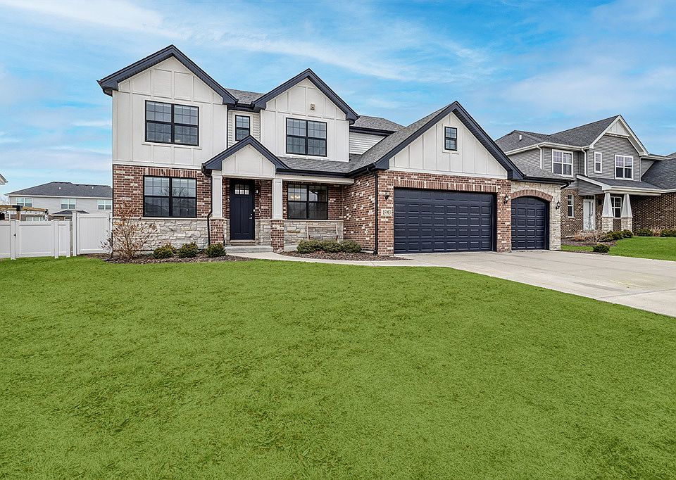 1st image of 15903 Crimson Dr