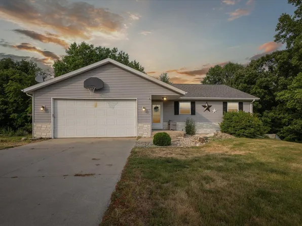 1354 S Wausau St, Warsaw, IN 46580