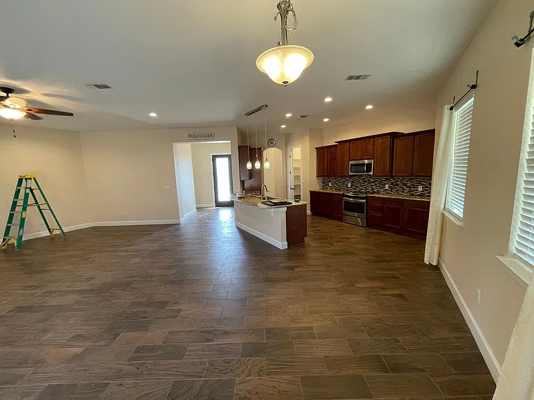 143 Native Pecan — Photo 4