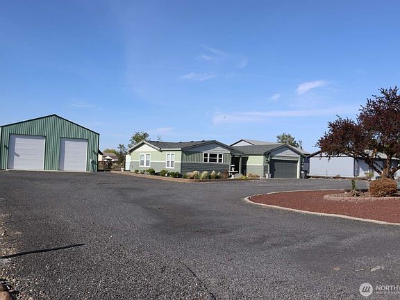 3rd image of 6356 Road 3.3 NE