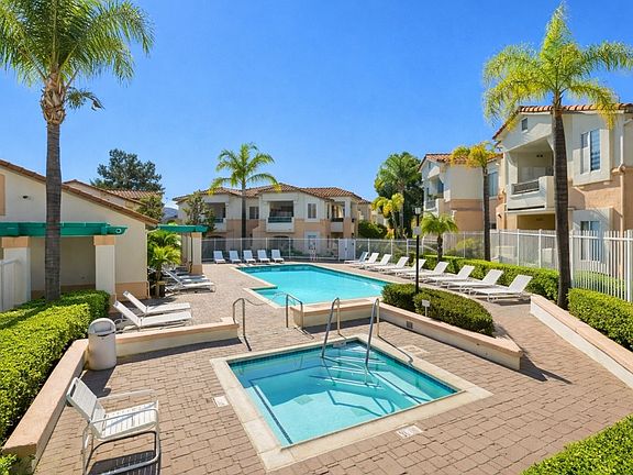 4th image of 11454 Via Rancho San Diego #201-EL