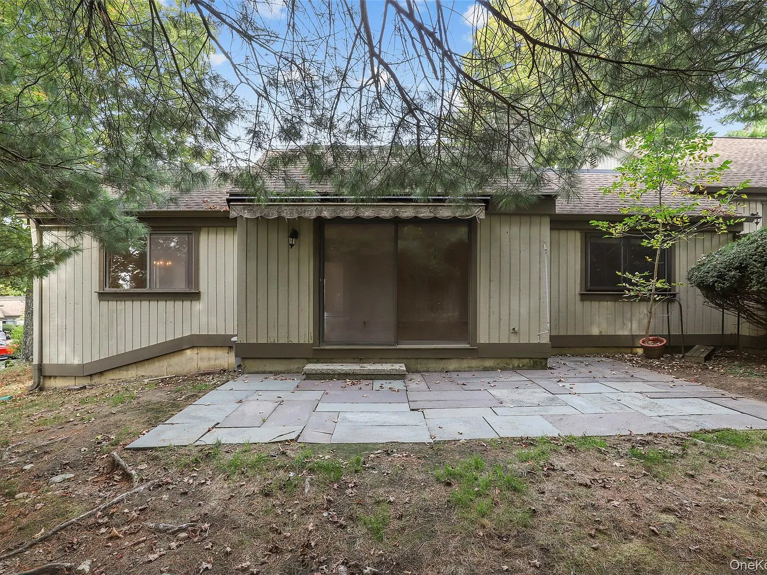 3 bed, 2.0 bath, 1689 sqft, $4,500 — Photo 3