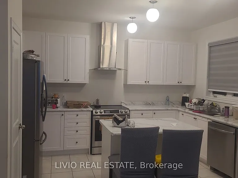 448 Black Cherry Cres — Photo 6
