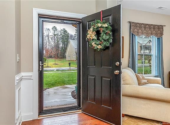 2nd image of 8129 Goodall Ct