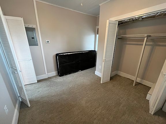 4th image of 70 Morris St