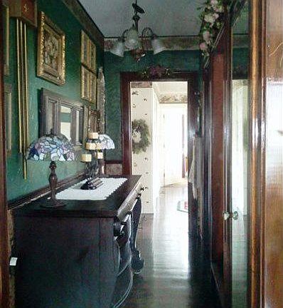 3rd image of 519 N Water St