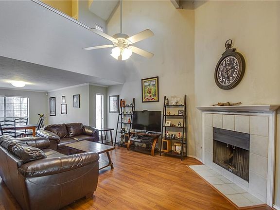 3rd image of 4140 1 Place Ln