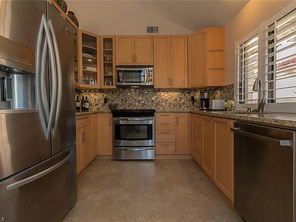 2nd image of 534 Bay Villas Ln #61