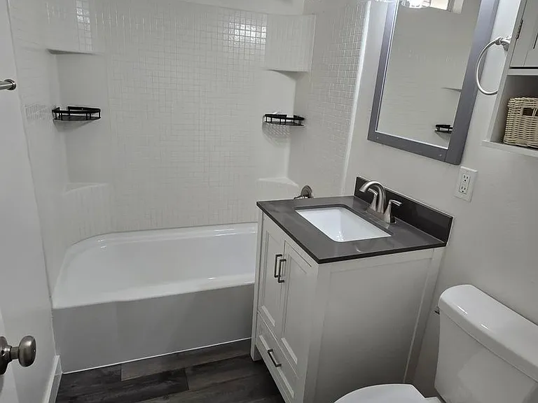 181-183 Santa Isabel Ave — Photo 2