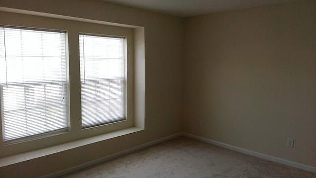 1st image of 610 Magna Dr