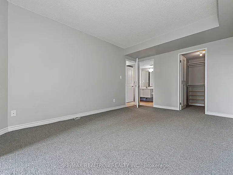 2261 Lake Shore Blvd W #1012 — Photo 19