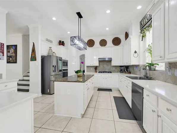 12919 Park Forest Trl, Cypress, TX 77429