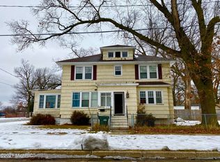 210 E Larch Ave, Muskegon, MI 49442