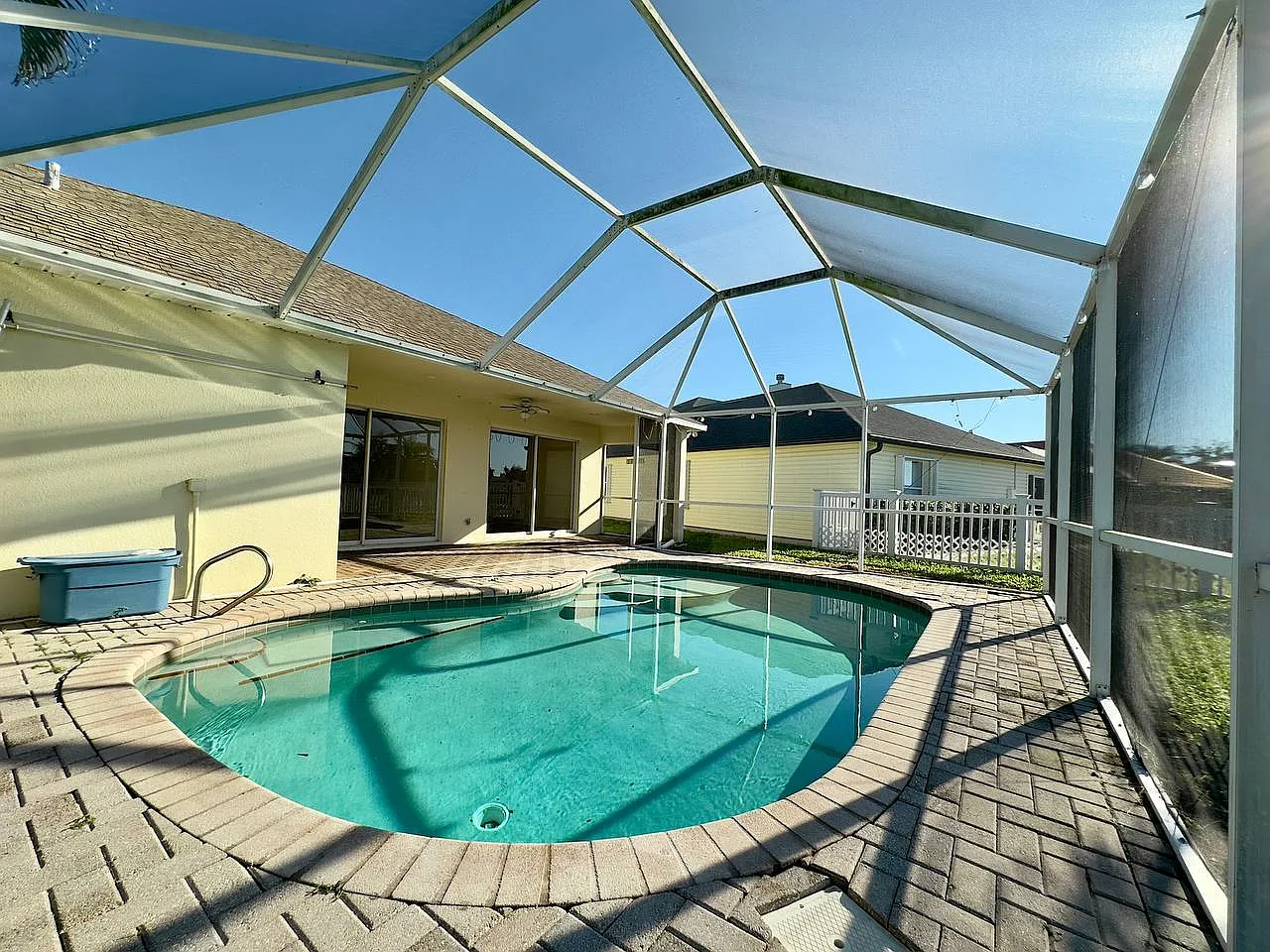 3 bed, 2000 sqft, $2,950 — Photo 3