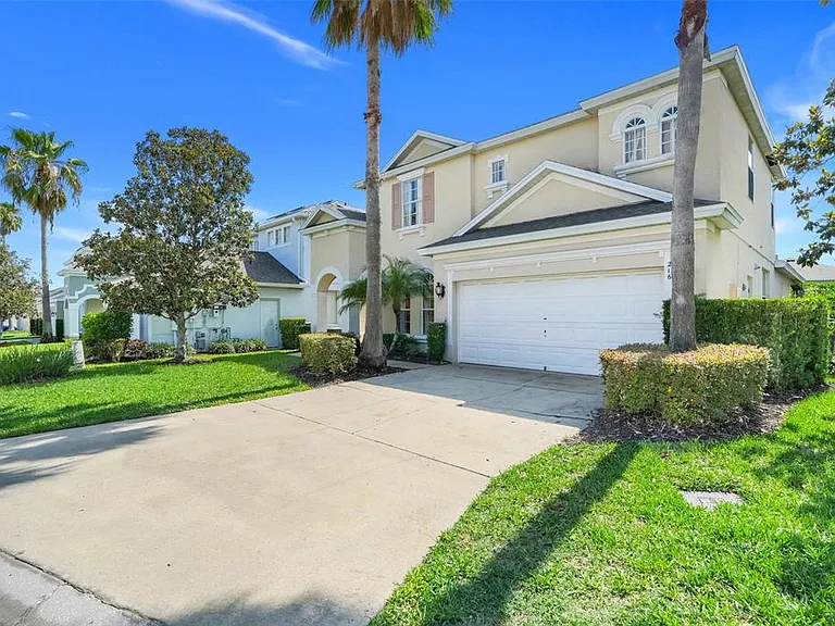 216 Montara Dr — Photo 2