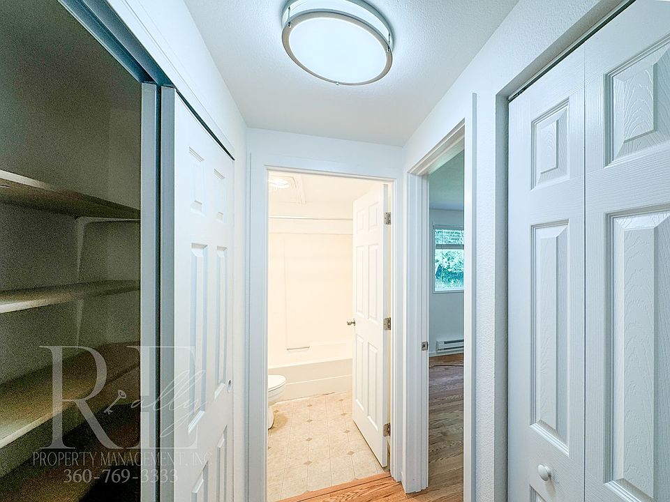 1st image of 676 NE Old Belfair Hwy APT B